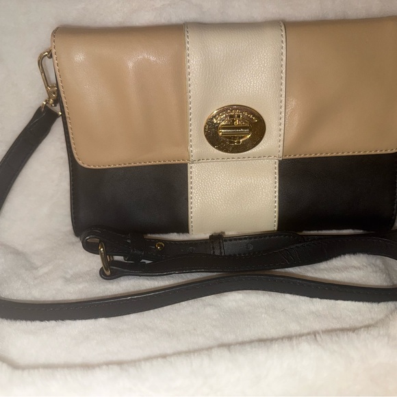 Spartina 449 Tan, Black, and Cream Crossbody Bag - Picture 3 of 16